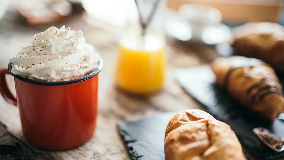 Aroma Coffee and Bakery – bakery & café in Earlestown town centre